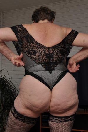 Élodie - rencontre-Cougar-Saint-Herblain