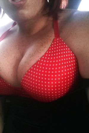 Je veux un homme, pas un boulet Sophie - rencontre-Dominatrice-Saint-Cyprien