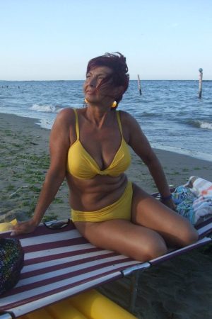Envie de complicité sous le soleil de Bordeaux Gisèle - rencontre-Libertine-Bordeaux
