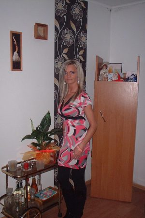 Je cherche un mec pour me faire sentir vivante à Annecy Christiane - rencontre-MILF-Annecy