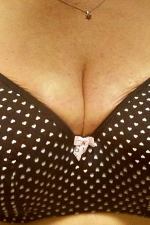 Maman débordée cherche mec sympa Anaëlle - rencontre-Milf-Béziers