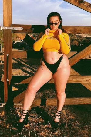 Cherche du fun… entre deux lessives Sarah - rencontre-Teen-Mulhouse