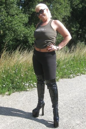 Oublie pas ta capote Clara - rencontre-MILF-Antibes