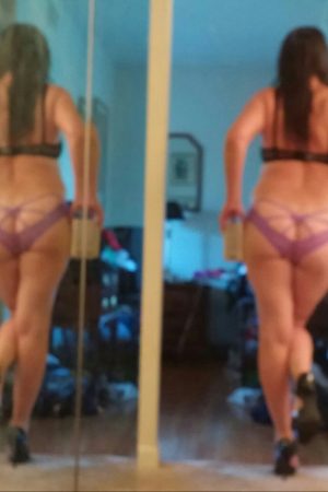 Passionnée et en manque Sophie - rencontre-Ronde-Nîmes