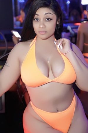 Lola 28, trop gentille pour être sage Lola - rencontre-Beurette-Nantes