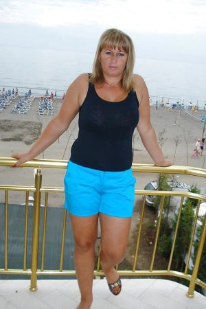 Violette - rencontre-MILF-Nantes